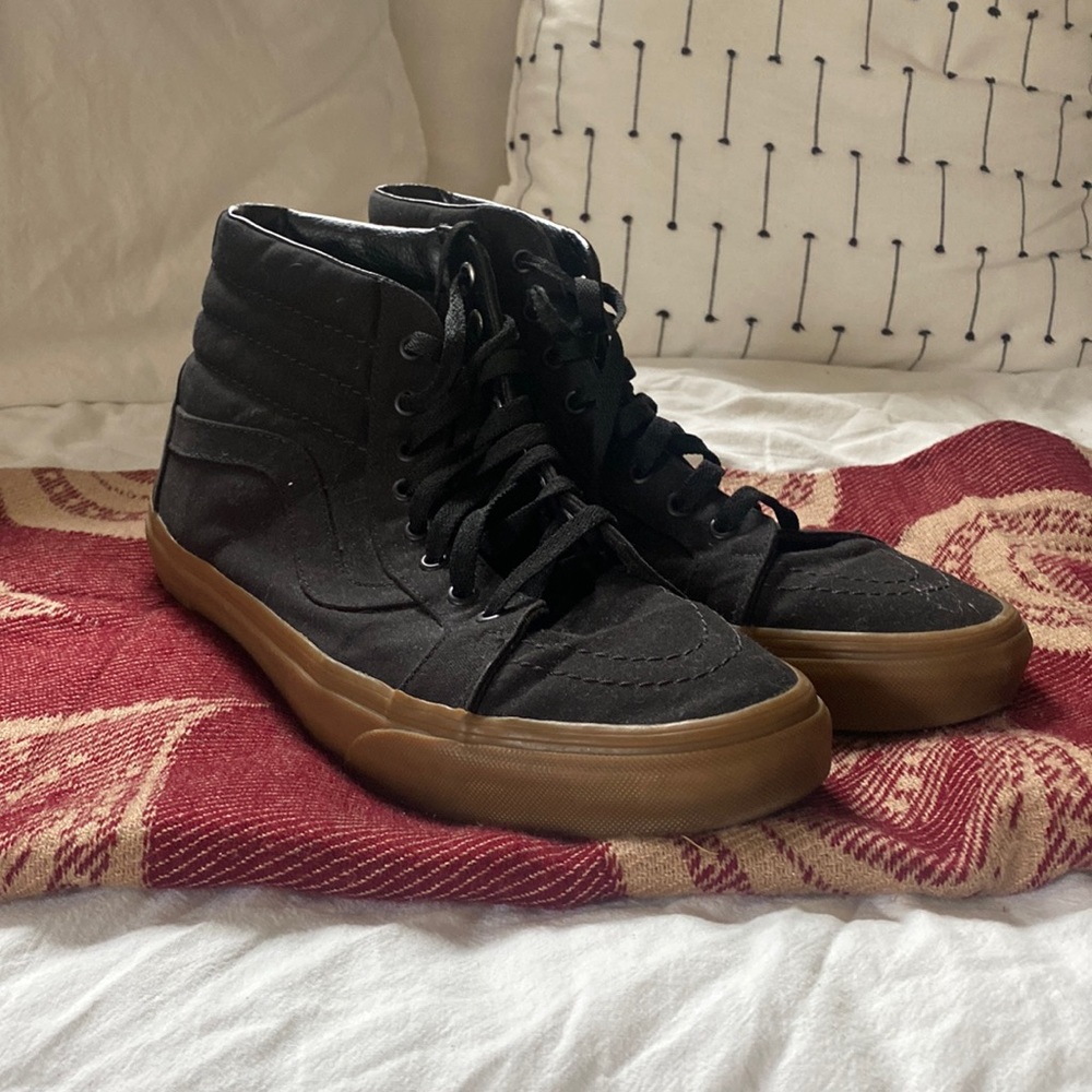 Vans High-Tops || all black